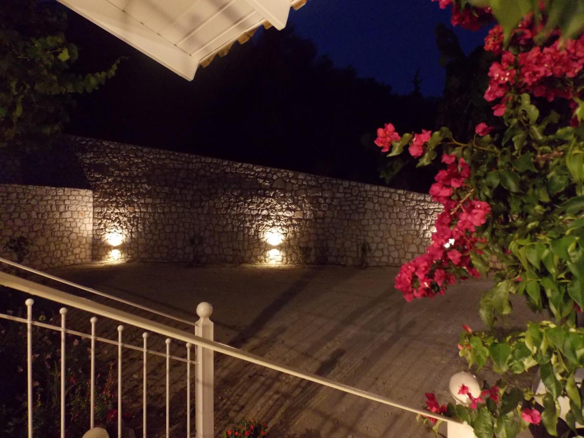Вилла Vasiliki View Agios Petros  Экстерьер фото
